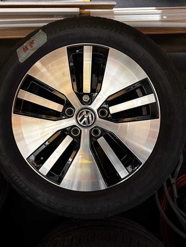 2019 VOLKSWAGEN GOLF - 27