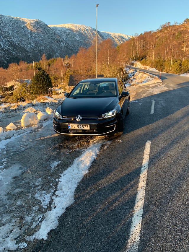 2018 VOLKSWAGEN GOLF - 16