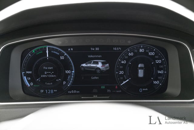2018 VOLKSWAGEN GOLF - 23