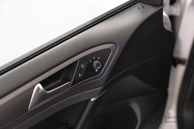 2018 VOLKSWAGEN GOLF - 17