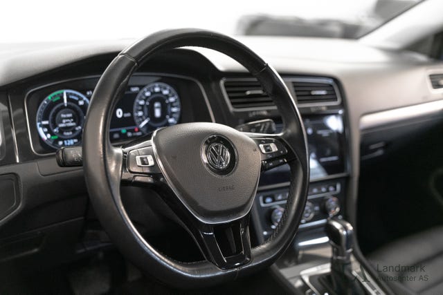 2018 VOLKSWAGEN GOLF - 19