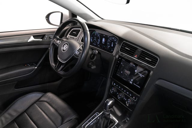 2018 VOLKSWAGEN GOLF - 34