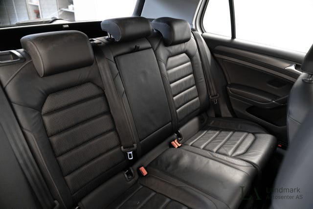2018 VOLKSWAGEN GOLF - 37
