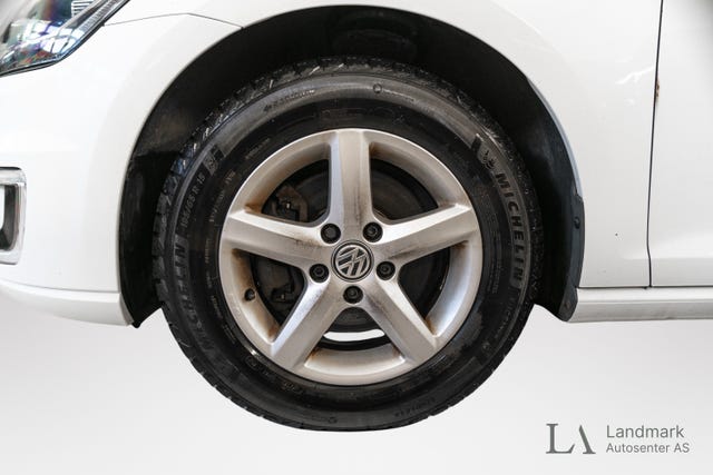 WVWZZZAUZJW907579 2018 VOLKSWAGEN GOLF-5