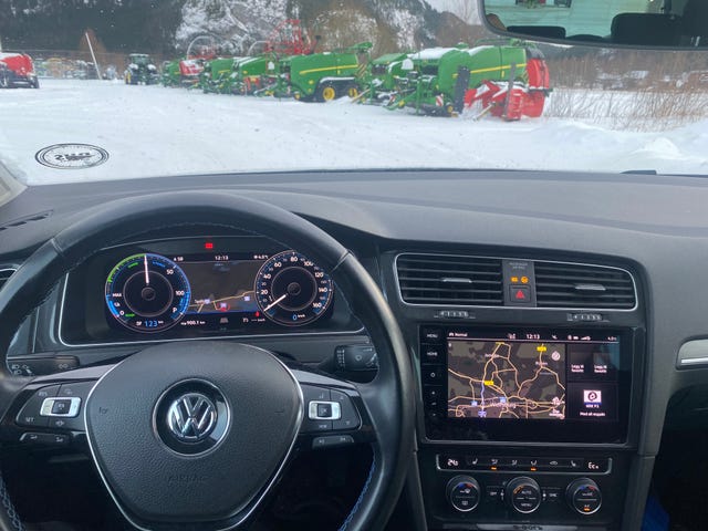 WVWZZZAUZK8900924 2019 VOLKSWAGEN GOLF-4