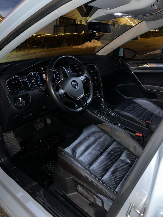 2018 VOLKSWAGEN GOLF - 13