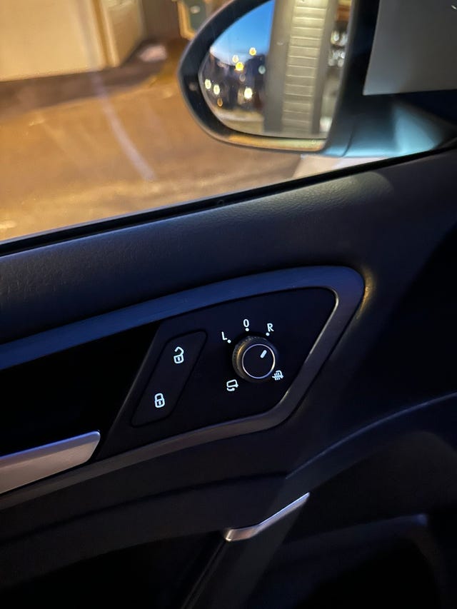 2018 VOLKSWAGEN GOLF - 18