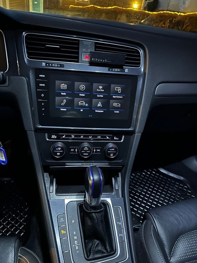 2018 VOLKSWAGEN GOLF - 16