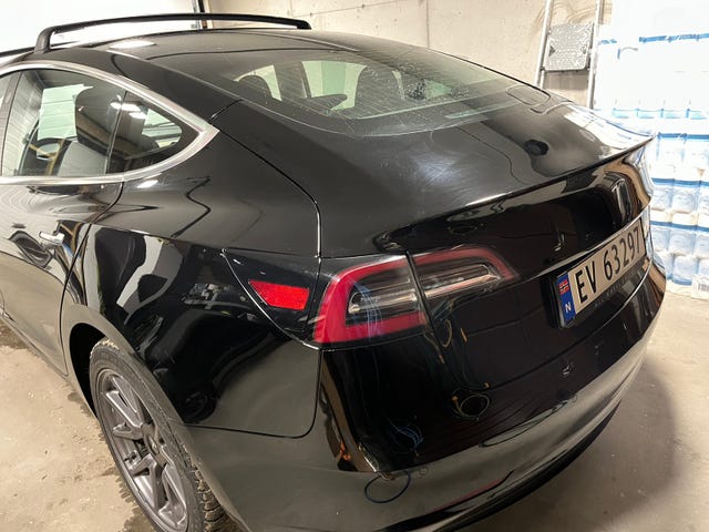 5YJ3E7EB5KF236326 2019 TESLA MODEL 3-4