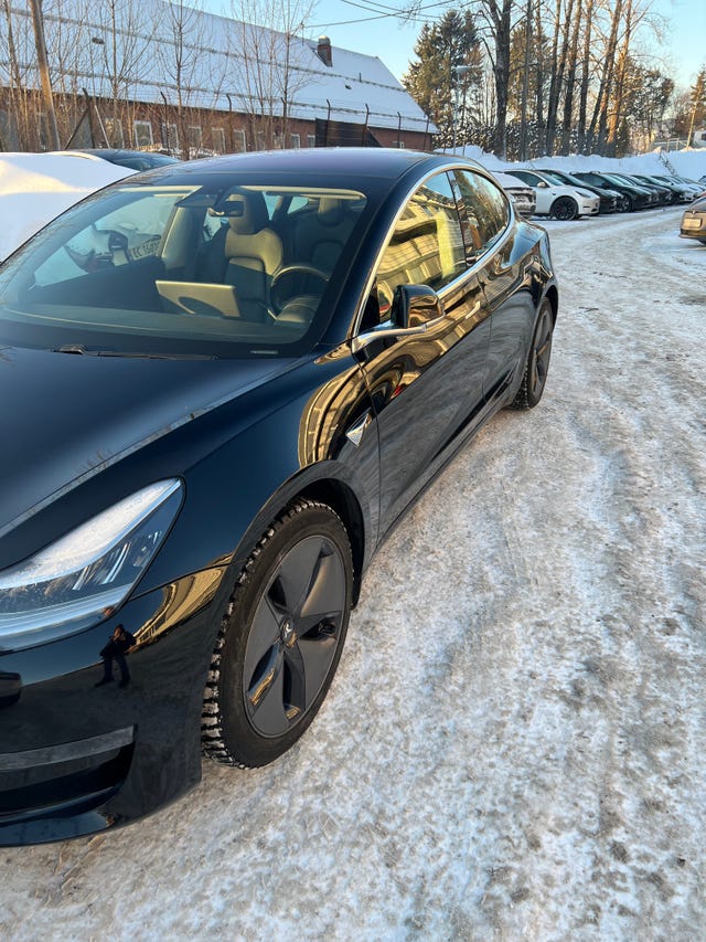 5YJ3E7EB9KF223465 2019 TESLA MODEL 3-5