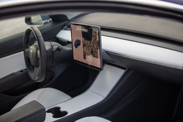 2019 TESLA MODEL 3 - 7