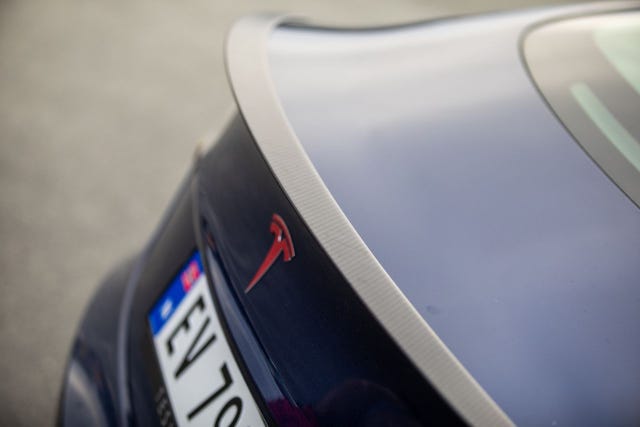 5YJ3E7EB0KF321221 2019 TESLA MODEL 3-4