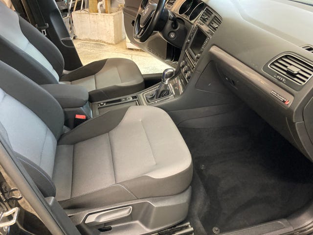 2015 VOLKSWAGEN GOLF - 29