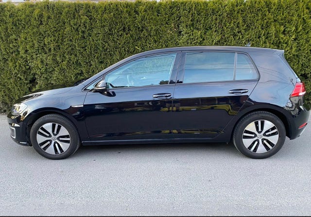 WVWZZZAUZJ8910554 2018 VOLKSWAGEN GOLF-2