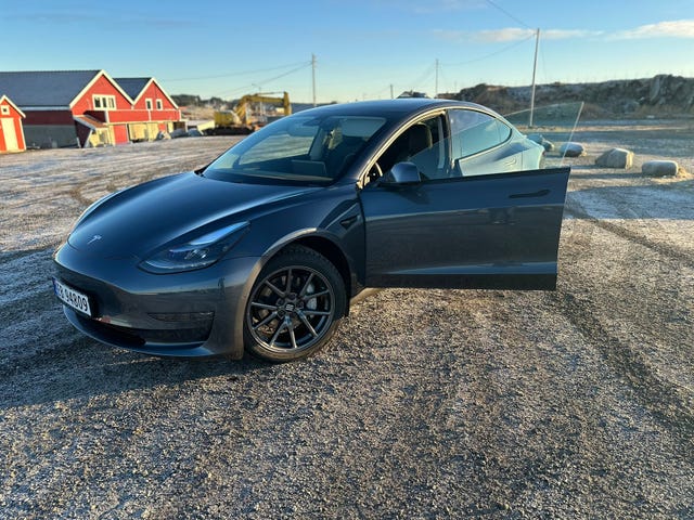 5YJ3E7EB5MF888608 2021 TESLA MODEL 3-1