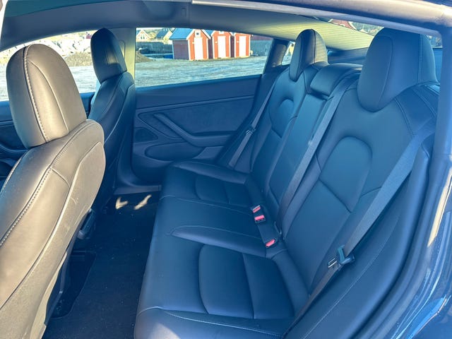 5YJ3E7EB5MF888608 2021 TESLA MODEL 3-4