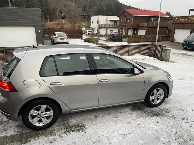 2018 VOLKSWAGEN GOLF - 10