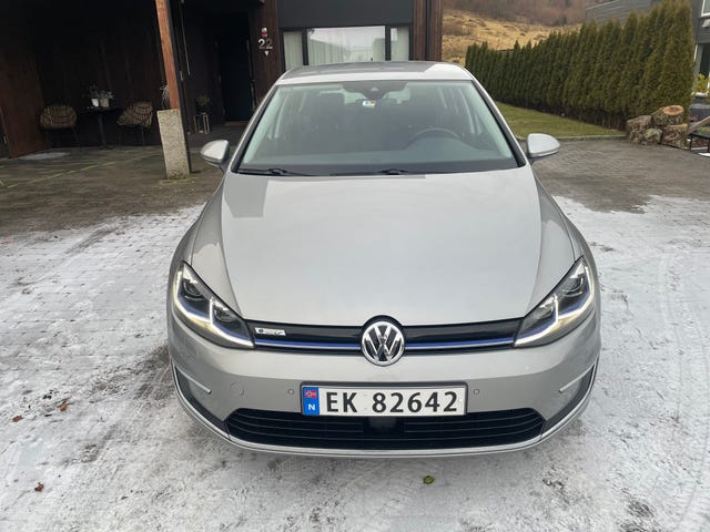 WVWZZZAUZJ8906009 2018 VOLKSWAGEN GOLF-2
