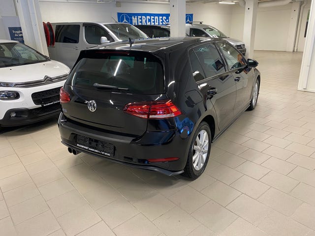 WVWZZZAUZJW803170 2018 VOLKSWAGEN GOLF-1