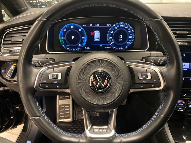 2018 VOLKSWAGEN GOLF - 9