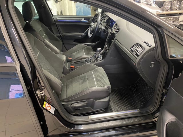 WVWZZZAUZJW803170 2018 VOLKSWAGEN GOLF-4