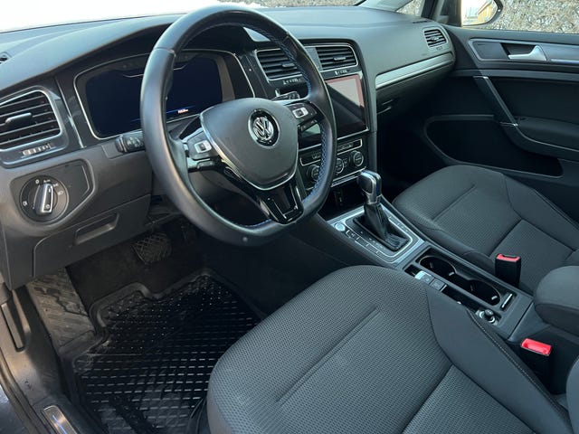 2018 VOLKSWAGEN GOLF - 8