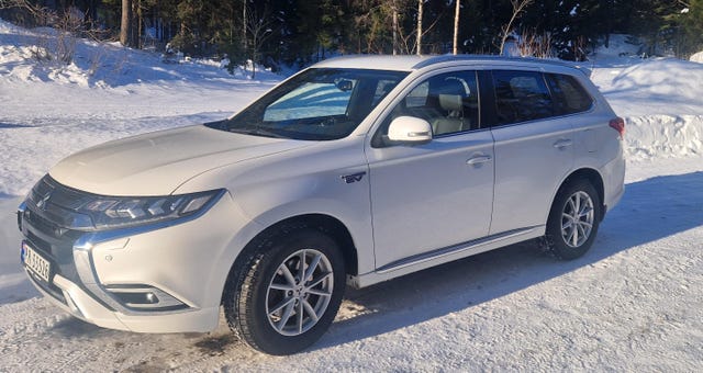 JMBXDGG3WLZ013663 2020 MITSUBISHI OUTLANDER-0