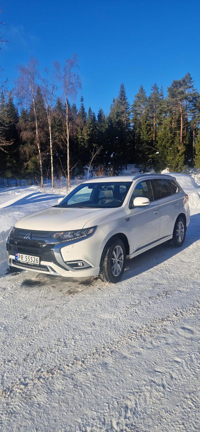 JMBXDGG3WLZ013663 2020 MITSUBISHI OUTLANDER-2