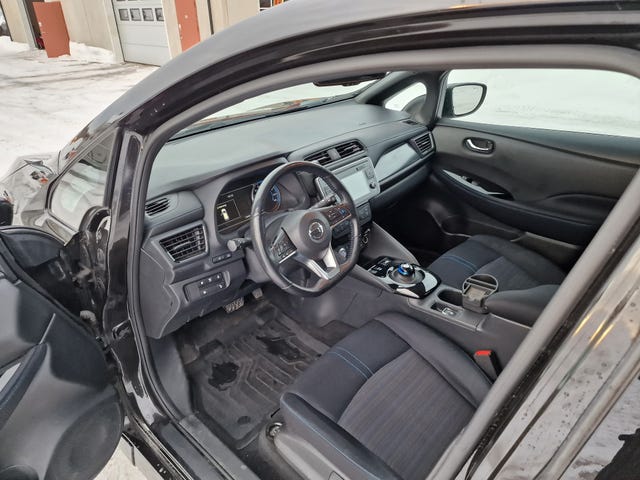 2018 NISSAN LEAF - 16