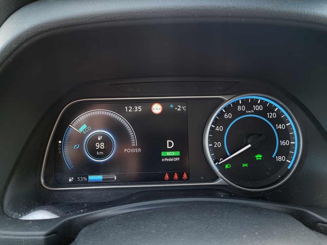 SJNFAAZE1U0008225 2018 NISSAN LEAF-5