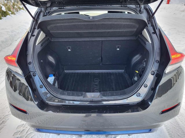 2018 NISSAN LEAF - 10
