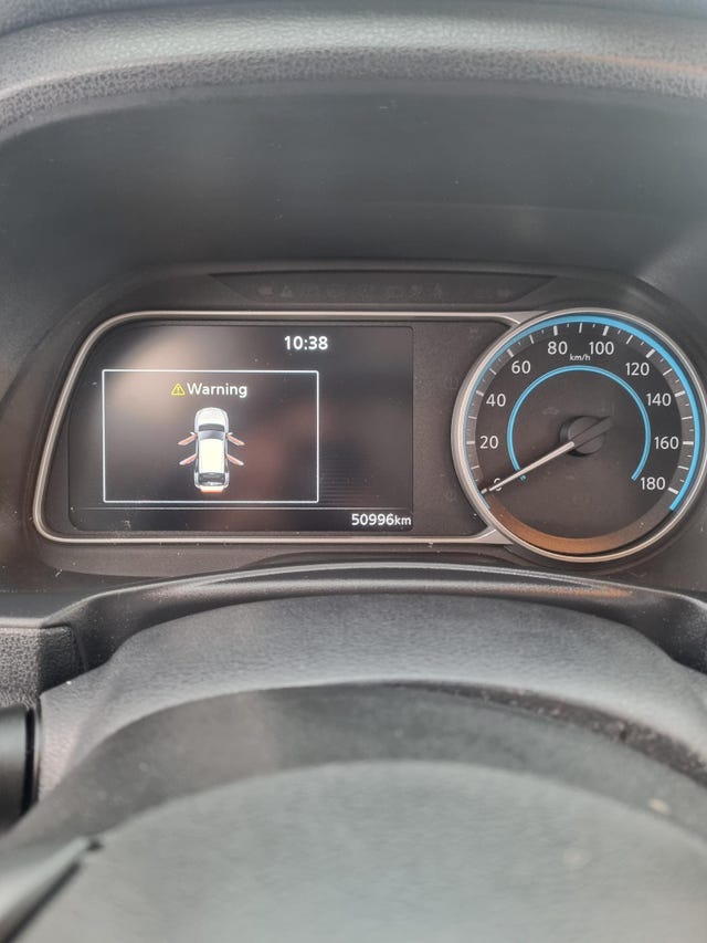 2020 NISSAN LEAF - 40