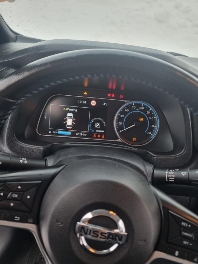 2020 NISSAN LEAF - 42