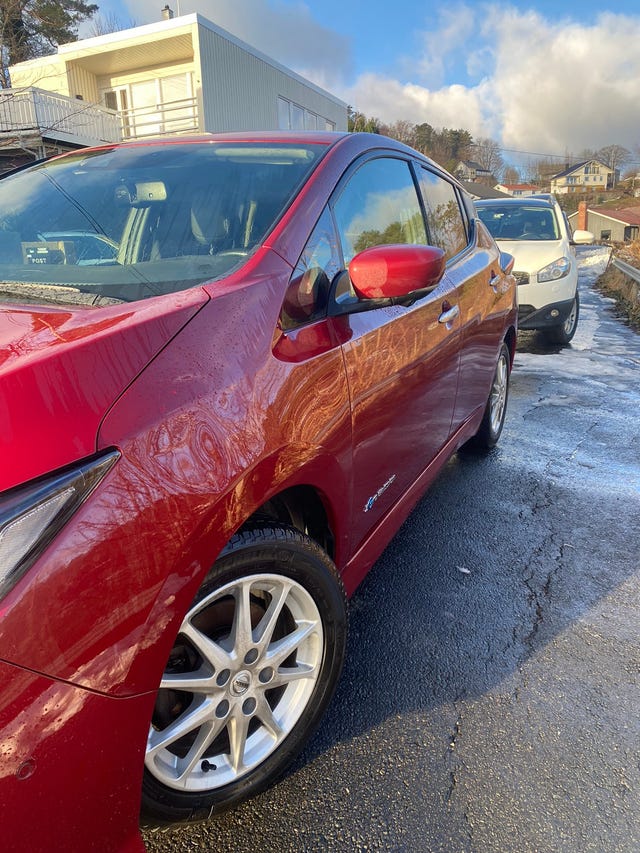 2018 NISSAN LEAF - 8