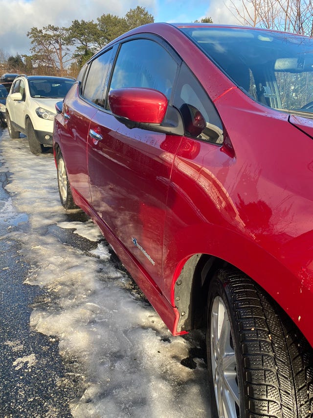 SJNFAAZE1U0025981 2018 NISSAN LEAF-4