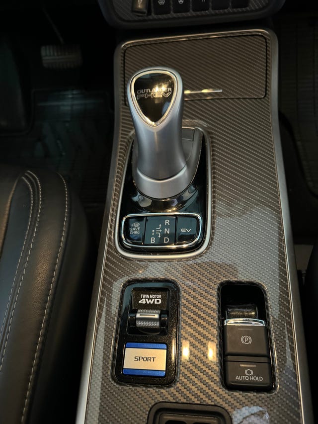 2020 MITSUBISHI OUTLANDER - 7