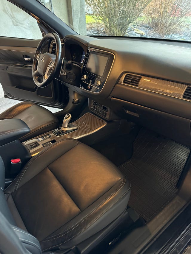 2020 MITSUBISHI OUTLANDER - 10