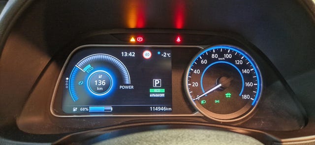 2018 NISSAN LEAF - 8