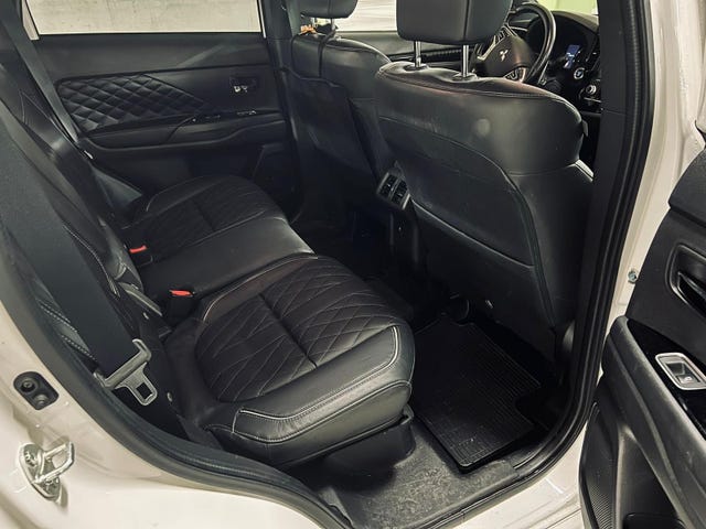 2020 MITSUBISHI OUTLANDER - 12