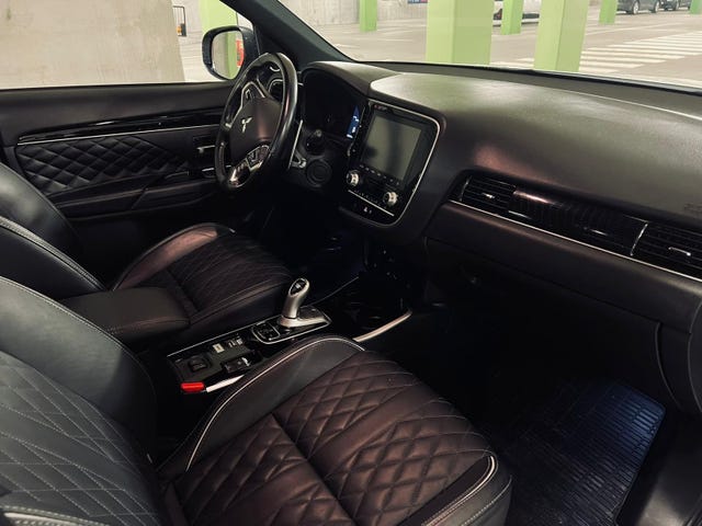 2020 MITSUBISHI OUTLANDER - 11