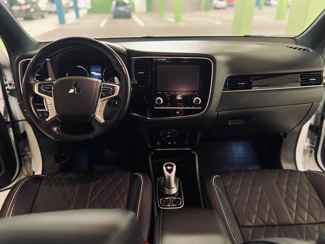 2020 MITSUBISHI OUTLANDER - 10