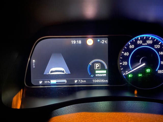 2018 NISSAN LEAF - 33