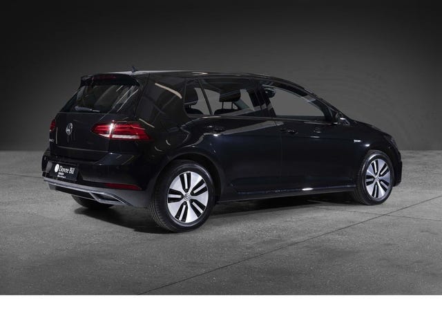 WVWZZZAUZJ8900977 2018 VOLKSWAGEN GOLF-0