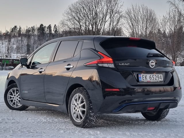 SJNFAAZE1U0003058 2018 NISSAN LEAF-1