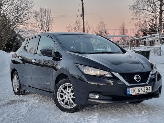 SJNFAAZE1U0003058 2018 NISSAN LEAF-4