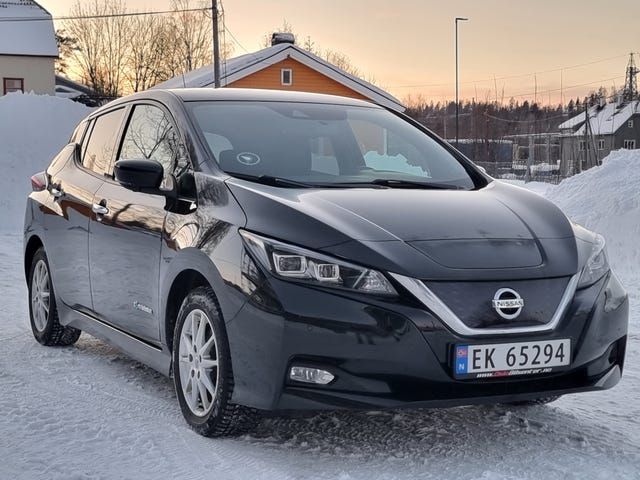 2018 NISSAN LEAF - 10