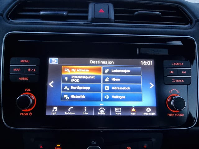 2018 NISSAN LEAF - 32