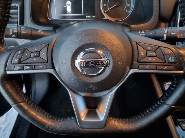 2018 NISSAN LEAF - 26
