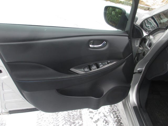 2018 NISSAN LEAF - 10