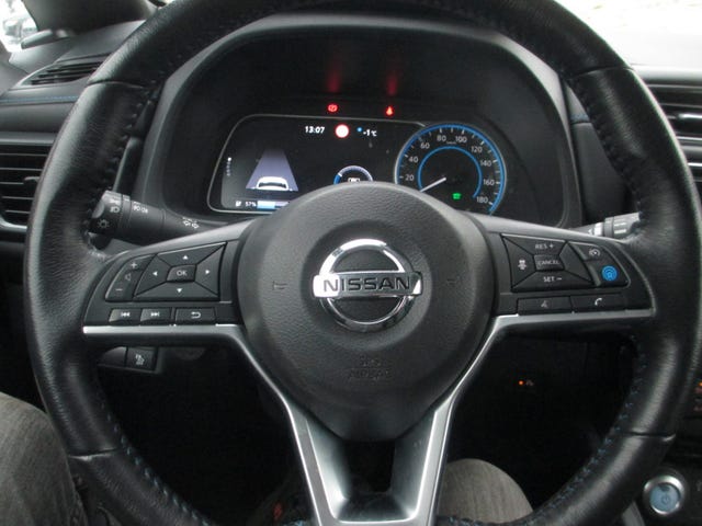 2018 NISSAN LEAF - 16